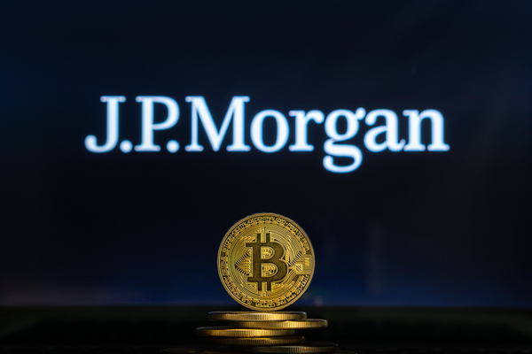 Poate fi bitcoin o alternativă la aur? Ce spun experţii XTB şi JP Morgan | ezuma.ro