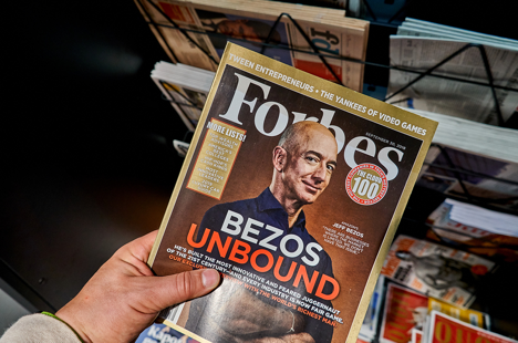 Forbes magazine with Bezos on the cover.