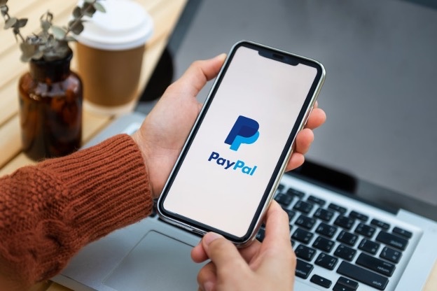 using the paypal app